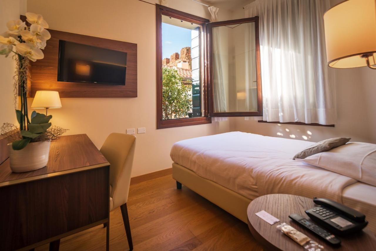 Hotel Alla Torre Castelfranco Veneto Eksteriør billede