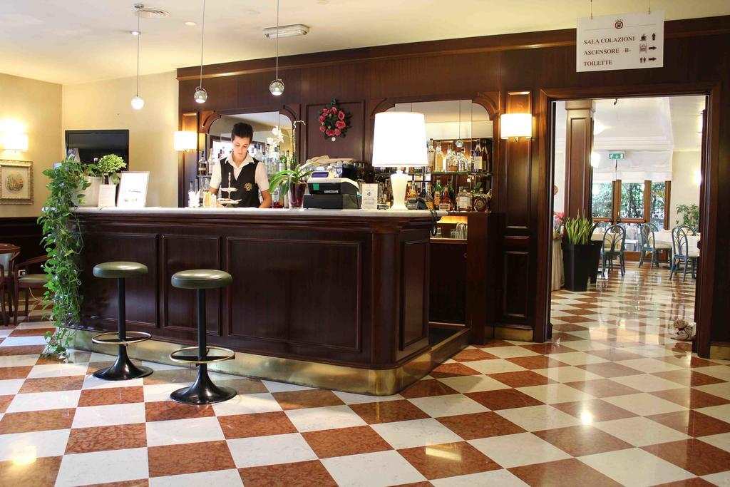 Hotel Alla Torre Castelfranco Veneto Eksteriør billede